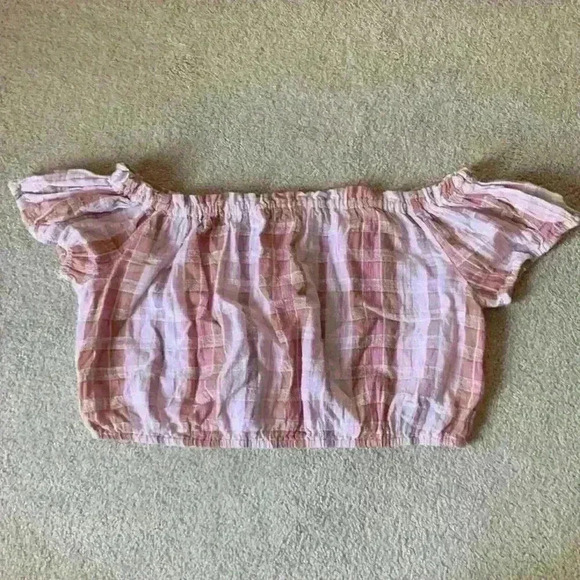 Aerie crop blouse with off the shoulder style. - Picture 1 of 3